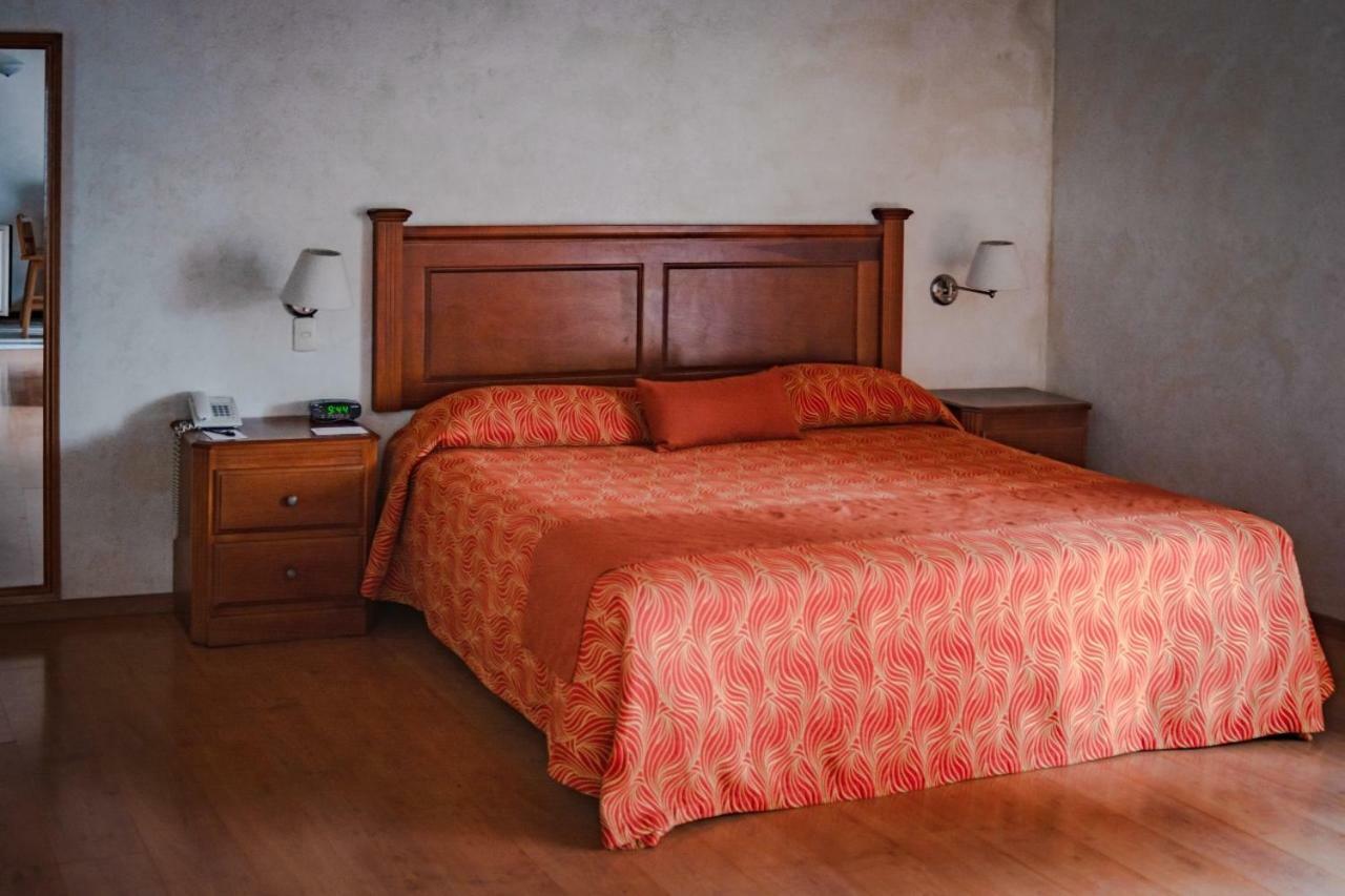 Hostal De La Monja Durango Buitenkant foto